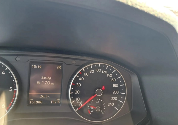 Volkswagen Amarok cena 129000 przebieg: 152000, rok produkcji 2017 z Płock małe 211
